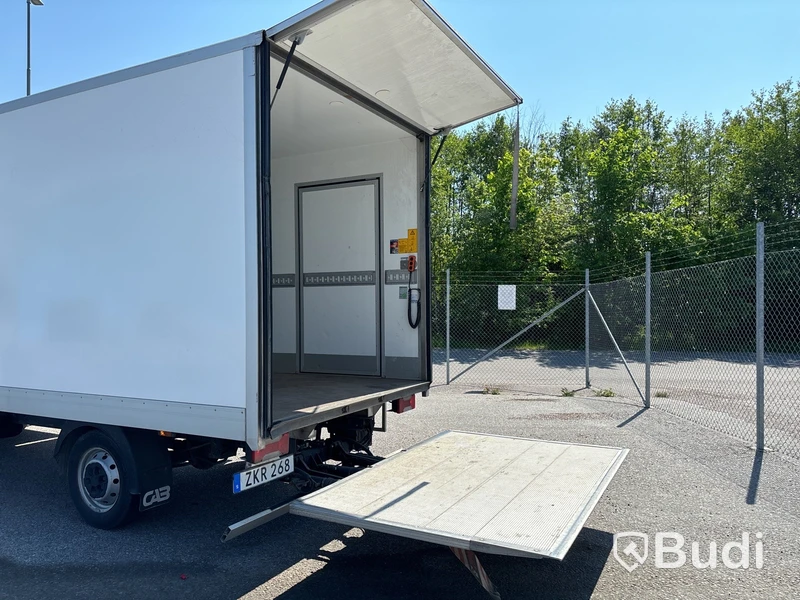 Lätt lastbil med bakgavellyft, Iveco Daily 35 2.3 (156hk), -2018