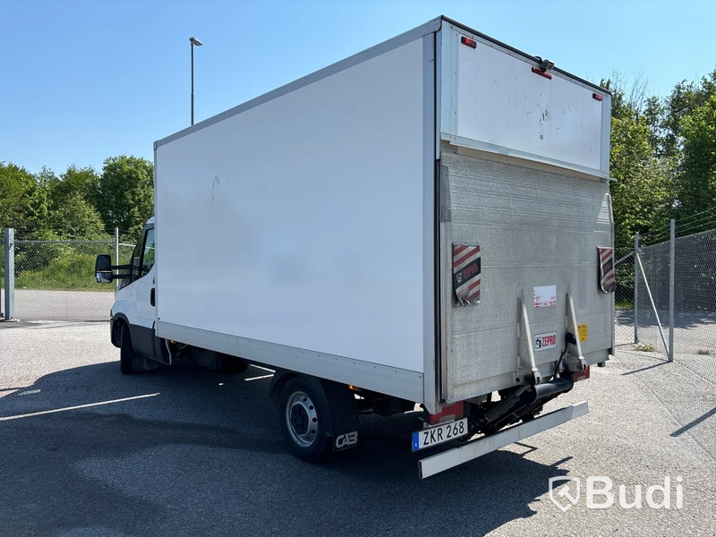 Lätt lastbil med bakgavellyft, Iveco Daily 35 2.3 (156hk), -2018