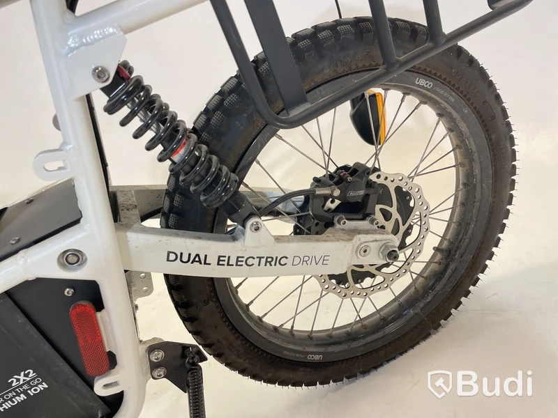 Reservdelsobjekt Elmoped, UBCO Adventure Bike, samt 1 st. laddare