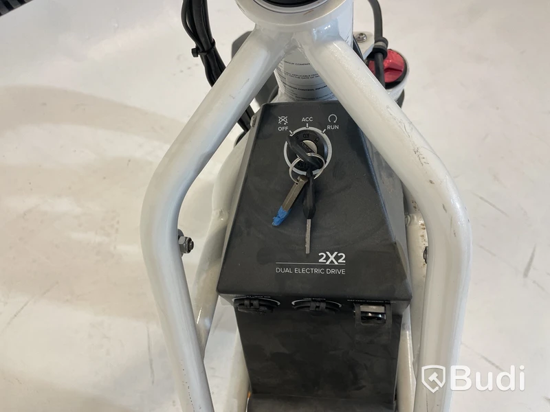 Reservdelsobjekt Elmoped, UBCO Adventure Bike, samt 1 st. laddare