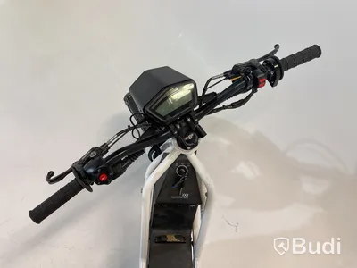 Reservdelsobjekt Elmoped, UBCO Adventure Bike, samt 1 st. laddare