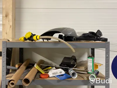 9 st hyllsektioner med innehåll