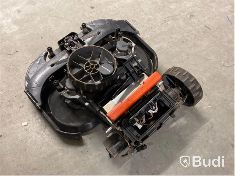 Reservdelsobjekt robotgräsklippare Robomow & Stiga