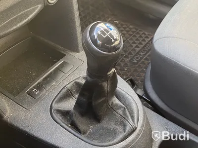 Skåpbil | Volkswagen Caddy Panel Van 1.6 TDI-2013 | Manuell | 75hk | Dubbla skjutdörrar och öppningsbar glastaklucka i skåp