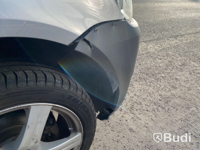 Skåpbil | Volkswagen Caddy Panel Van 1.6 TDI-2013 | Manuell | 75hk | Dubbla skjutdörrar och öppningsbar glastaklucka i skåp
