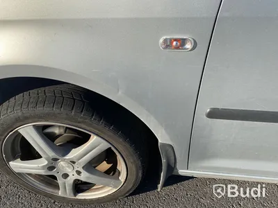Skåpbil | Volkswagen Caddy Panel Van 1.6 TDI-2013 | Manuell | 75hk | Dubbla skjutdörrar och öppningsbar glastaklucka i skåp