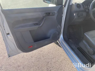 Skåpbil | Volkswagen Caddy Panel Van 1.6 TDI-2013 | Manuell | 75hk | Dubbla skjutdörrar och öppningsbar glastaklucka i skåp