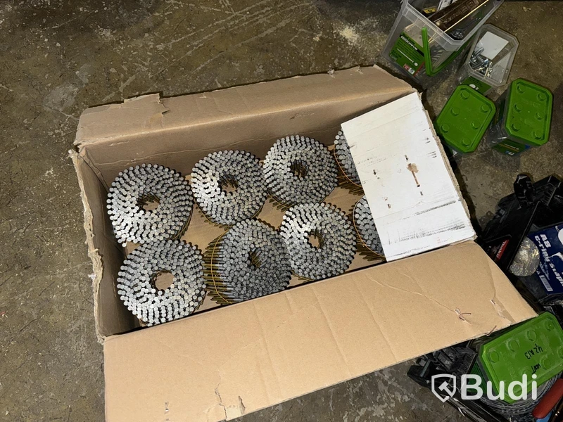 Låda med rundbandsspik