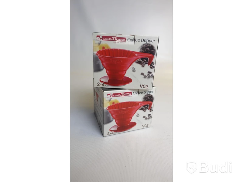 2st CafeDeTiamo Coffee dripper V02 1st röd samt 1st brun