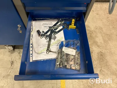 Arbetsbänkar med innehåll - 2 st
