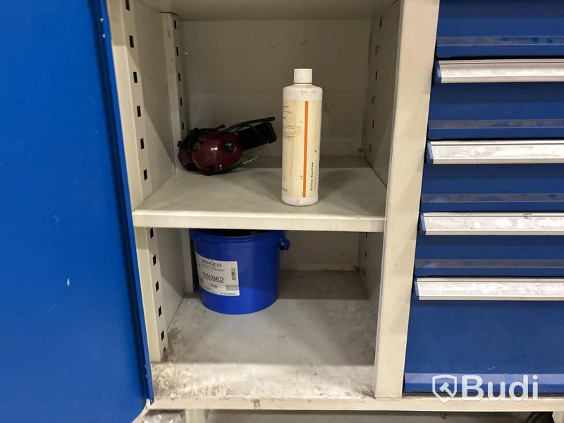 Arbetsbänkar med innehåll - 2 st