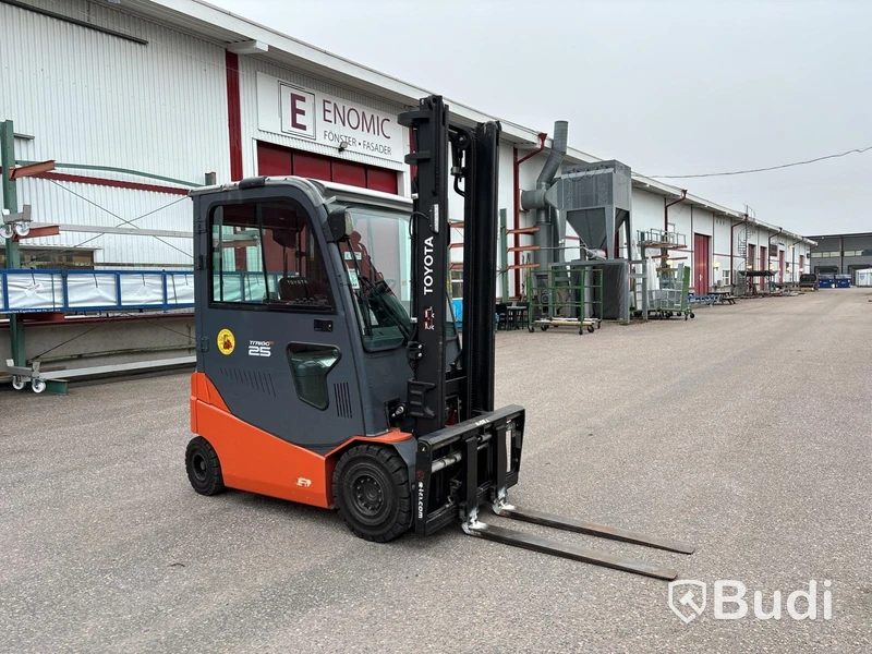 Motviktstruck Toyota Traigo 80 25 | 2041h | 2014