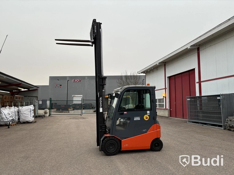 Motviktstruck Toyota Traigo 80 25 | 2041h | 2014
