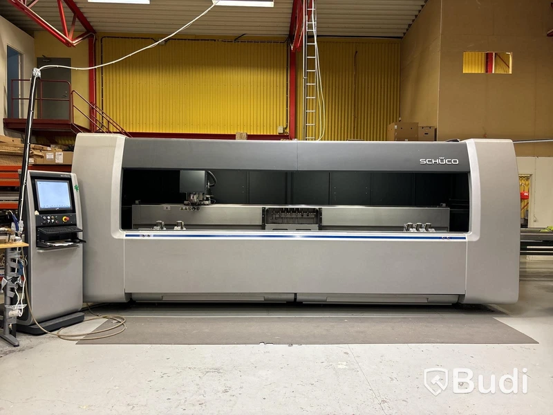 4-axlad CNC-maskin Schüco AF 300 - 2016