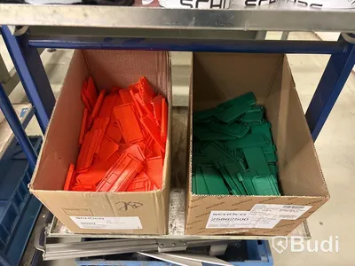 Materialvagnar med innehåll - 2 st