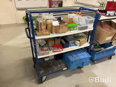 Materialvagnar med innehåll - 2 st