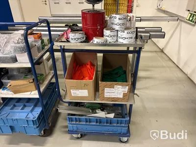 Materialvagnar med innehåll - 2 st