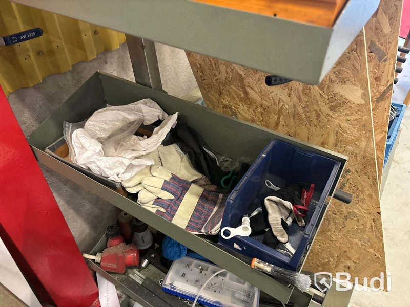 Materialvagnar med innehåll - 3 st