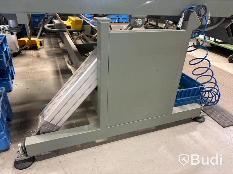 Pneumatiskt tippbart montagebord Emmegi Five 300 CS - 2010