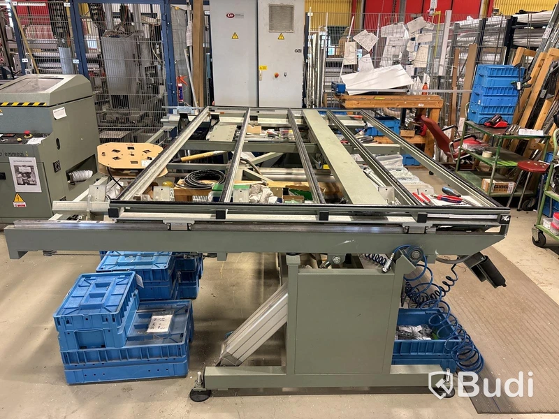 Pneumatiskt tippbart montagebord Emmegi Five 300 CS - 2010