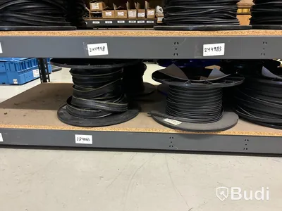 Lager av gummi och beslag Schüco