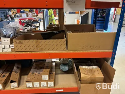 Lager av gummi och beslag Schüco