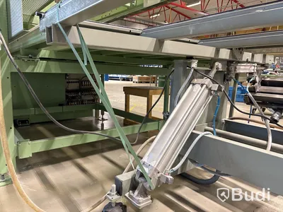 Pneumatiskt tippbart montagebord Emmegi Five 300 CS - 2010