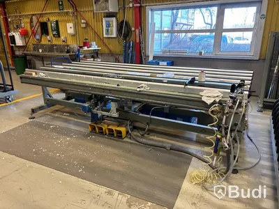 Pneumatisk beslagbord Emmegi med skruvautomat