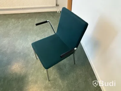 Konferensbord, projektor & duk