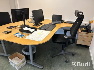 Kontorsmöblemang - 2 st arbetsplatser