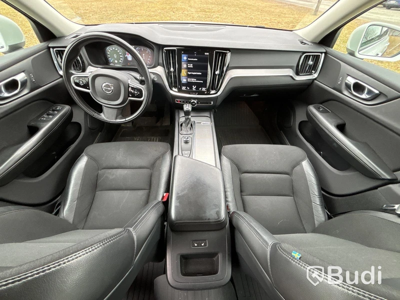 Volvo V60 D4 Cross Country | 21610 mil | 2020