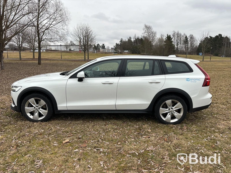 Volvo V60 D4 Cross Country | 21610 mil | 2020