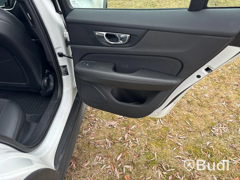 Volvo V60 D4 Cross Country | 21610 mil | 2020
