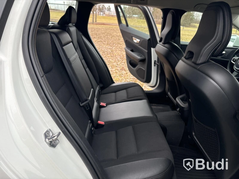 Volvo V60 D4 Cross Country | 21610 mil | 2020