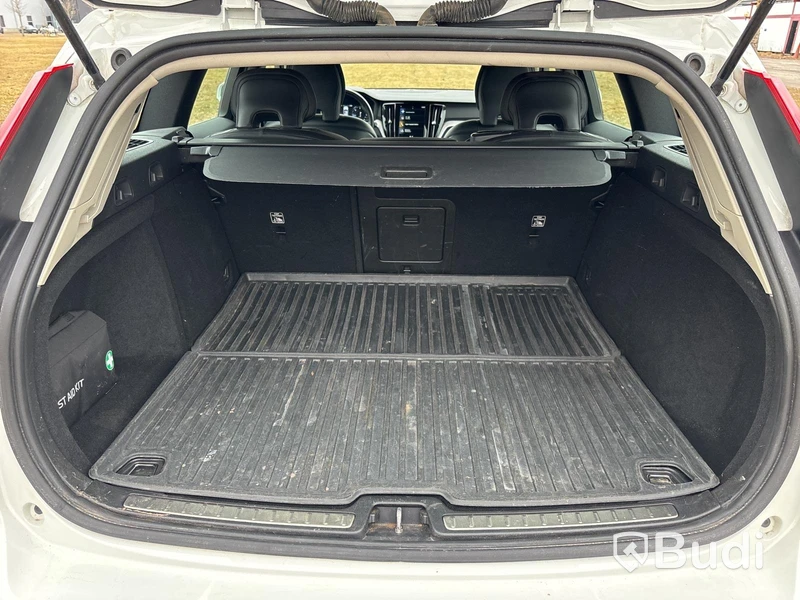 Volvo V60 D4 Cross Country | 21610 mil | 2020