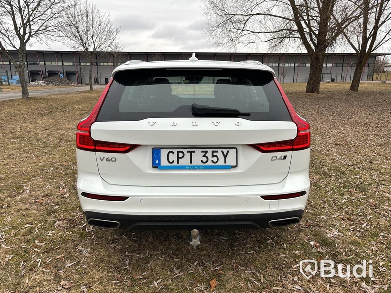 Volvo V60 D4 Cross Country | 21610 mil | 2020