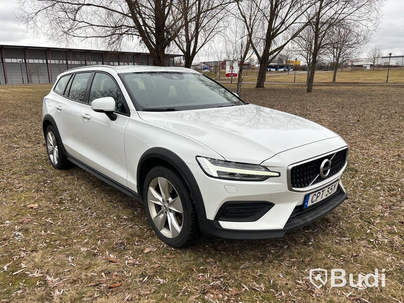 Volvo V60 D4 Cross Country | 21610 mil | 2020