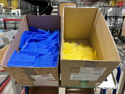Materialvagnar med innehåll - 3 st