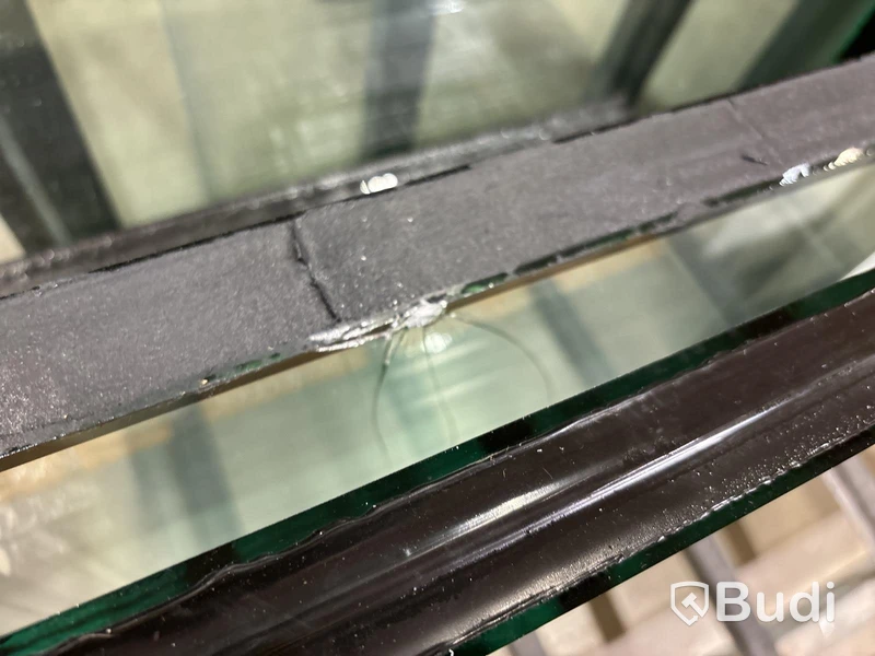 Glasställ inkl. defekta isolerglas