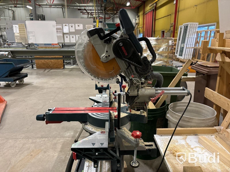 Kap- & gersåg Bosch GCM 12 SDE & dammsugare Festool CTL 33 E