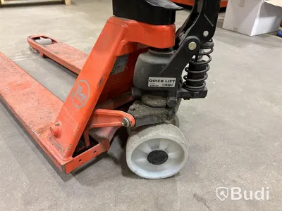 Palldragare BT 2300 kg med våg - 2015