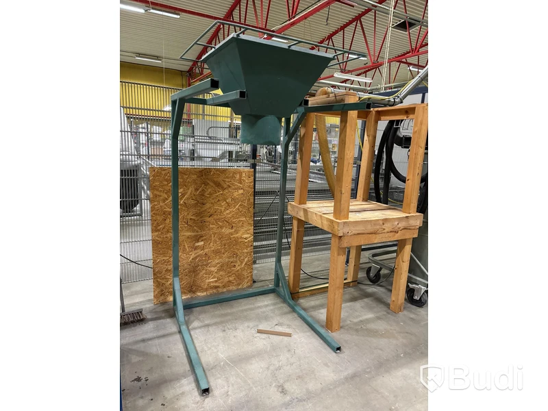 Trattställning för storsäck