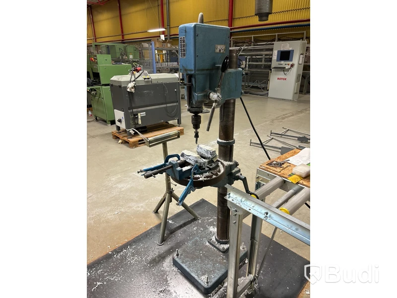 Pelarborrmaskin Arboga G 2580 med rullstativ & rullbana