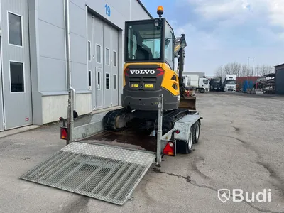 Grävmaskin med släpvagn | Volvo ECR 25D - 2020 | Släpvagn Indespension - 2017
