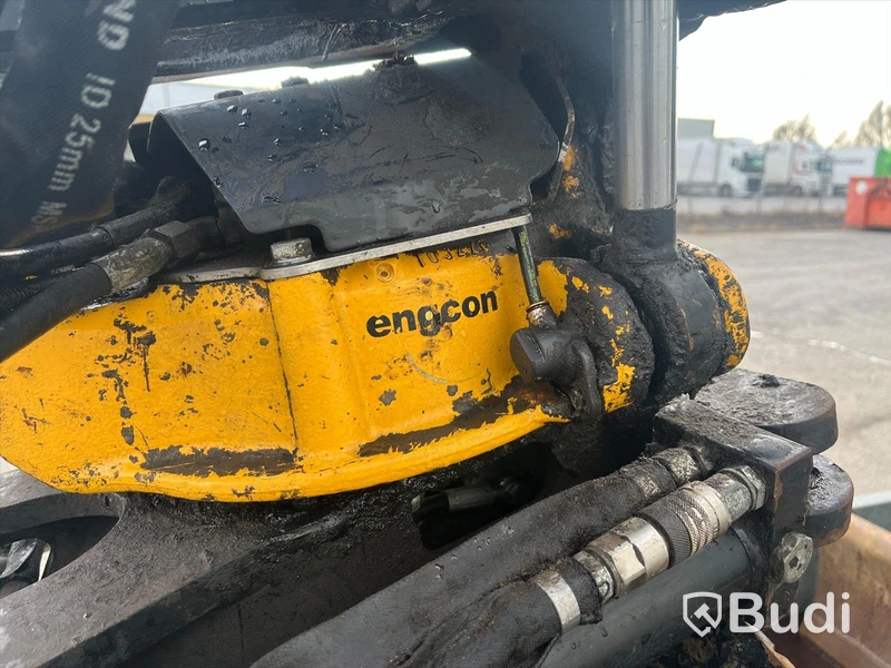 Grävmaskin med släpvagn | Volvo ECR 25D - 2020 | Släpvagn Indespension - 2017