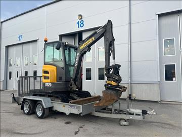 Grävmaskin med släpvagn | Volvo ECR 25D - 2020 | Släpvagn Indespension - 2017