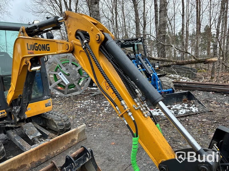 Grävmaskin med tiltrotator, LiuGong 2,75 ton -2021 - rep objekt