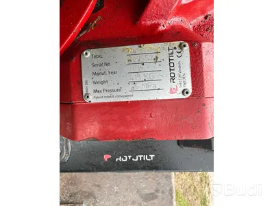 Hitachi ZX140W-6 Grävmaskin (2019) med Rototilt