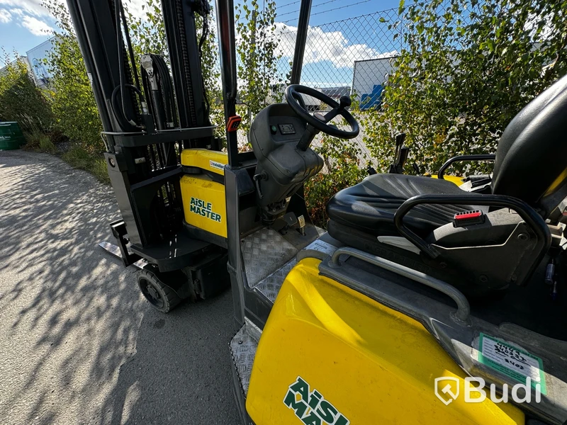 Truck Aisle Master 20SE -2013