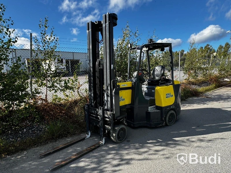 Truck Aisle Master 20SE -2013